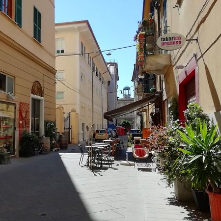 Hotel Valerie à La Spezia Extérieur photo