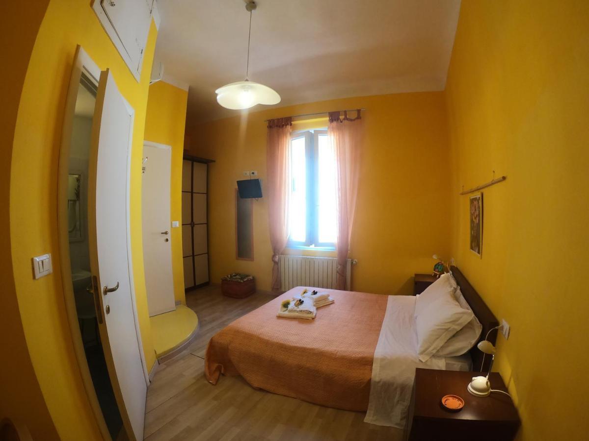 Hotel Valerie à La Spezia Extérieur photo