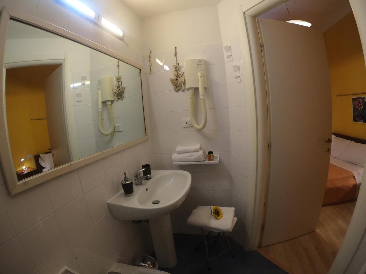 Hotel Valerie à La Spezia Extérieur photo